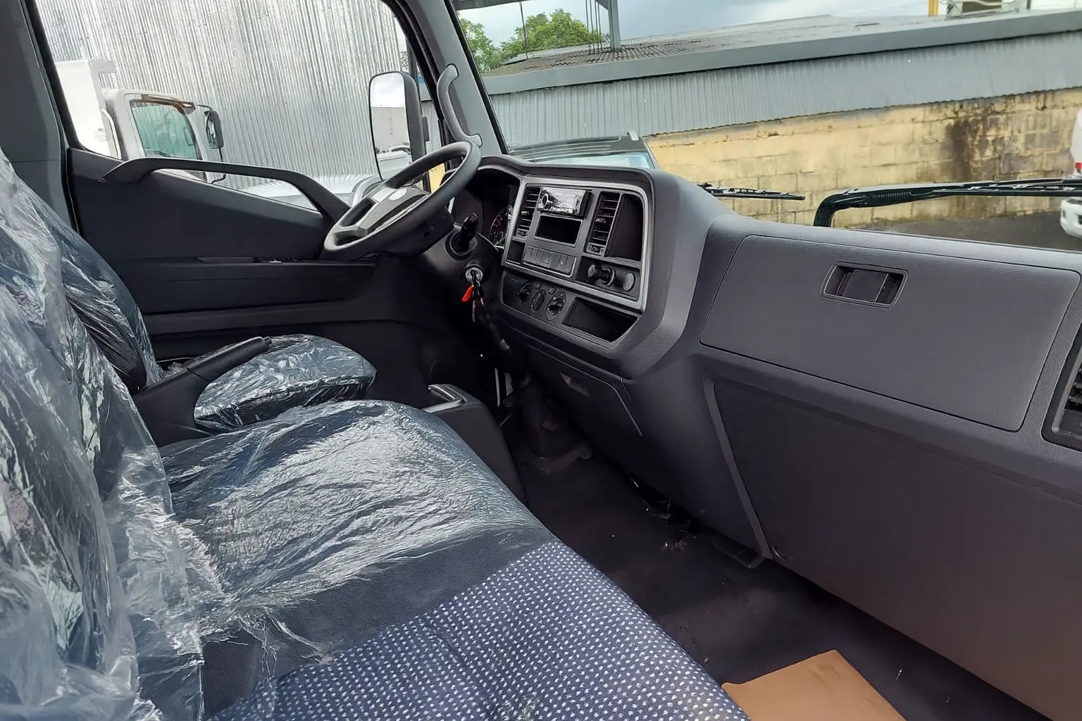 Interior EX6 Dump