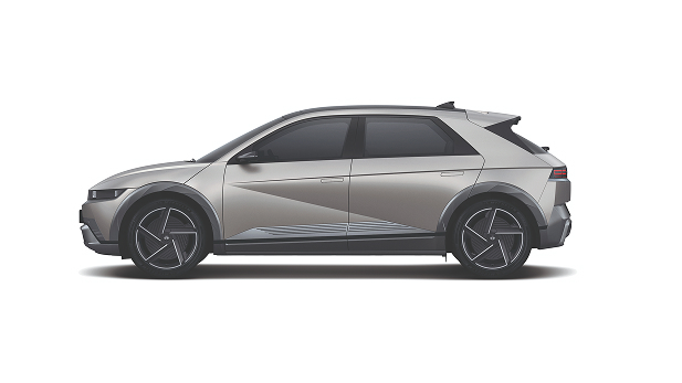 Vehículo Hyundai ioniq 5 de costado