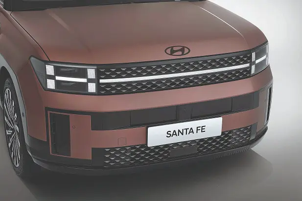 Imagen de la parte delantera del Hyundai Santa Fe