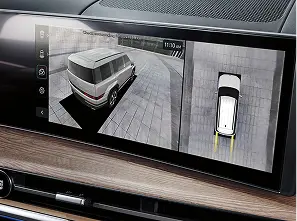 Cámara 360° con selector de vistas y líneas guías dinámicas para versión Limited y Prestige 